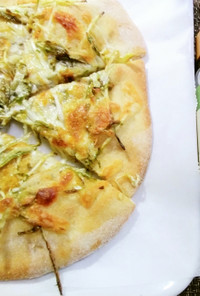 ボッタルガと水菜のピザ