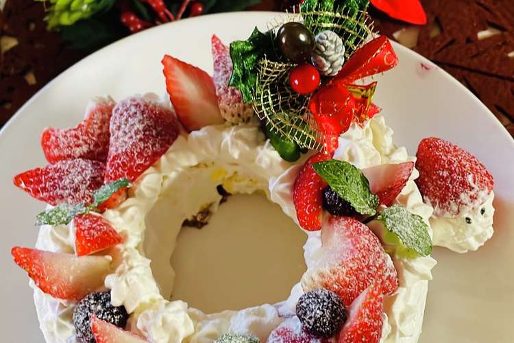 市販のスポンジdeクリスマスリースケーキ レシピ 作り方 By クックloveまま クックパッド 簡単おいしいみんなのレシピが378万品