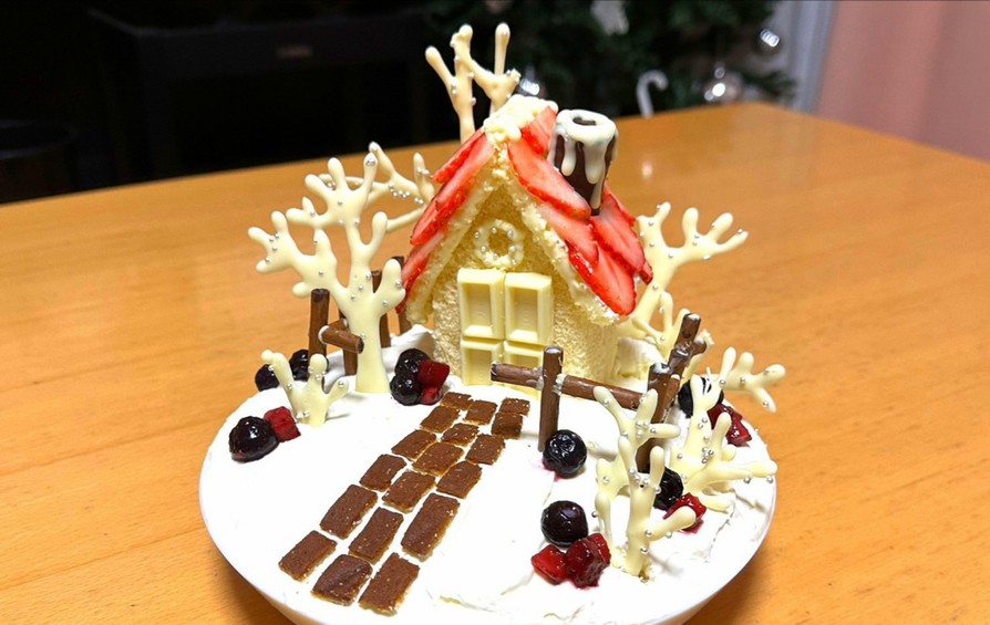 お菓子の家☆かわいいクリスマスケーキの画像