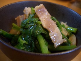 春の味*菜の花とベーコンの炒め物
