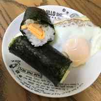 みんなの 具入り おにぎり レシピが26品 クックパッド