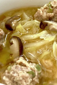 肉団子とキャベツのほっこりスープ