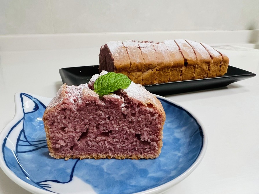 カルディの紫芋ＨＭを使ったバウンドケーキの画像
