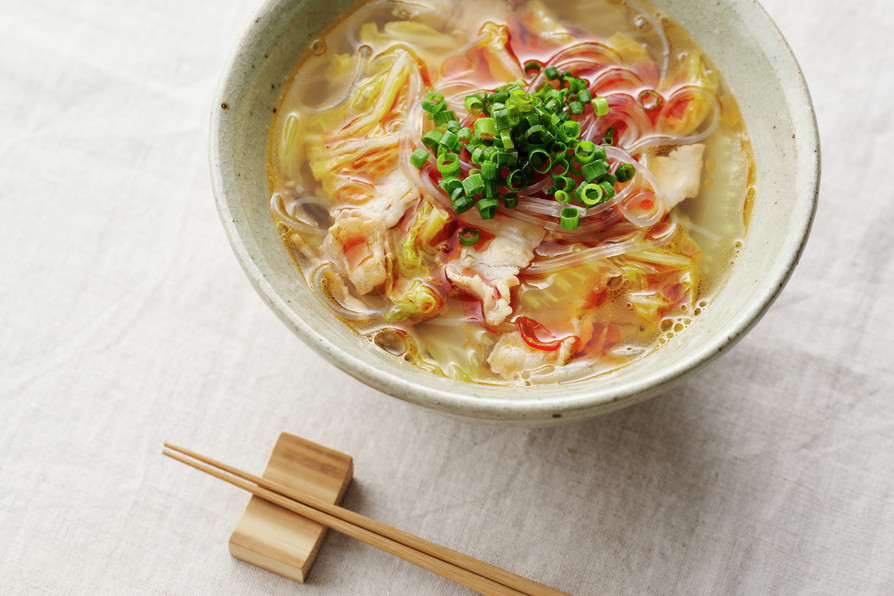 体の芯から温まる！豚肉と白菜の激辛スープの画像