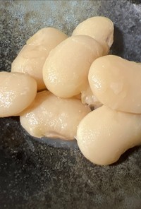 鍋で白花豆（北海道十勝産）