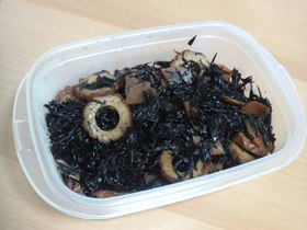 私の美味しいひじきの煮物
