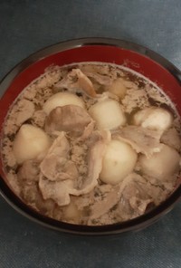 簡単★豚肉と里芋のレンチン煮付け