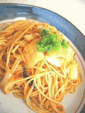 一人でこっそり刺激的ランチ【キムチ&明太子のパスタ】
