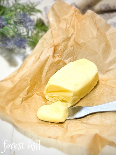 【実験！】生クリームからバター作りの写真