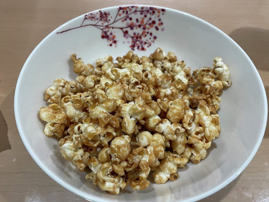 スパイス入りポップコーンボールのレシピ