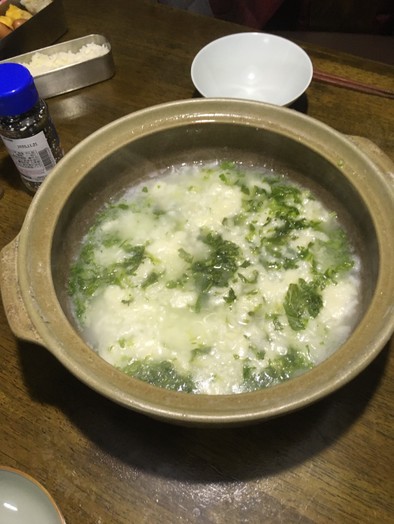 土鍋でつくる七草粥(餅入り)の写真
