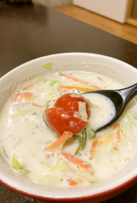 生野菜の豆乳スープ