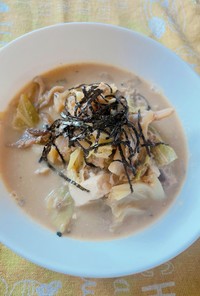 栄養満点ꕤ生姜香る鯖の胡麻味噌スープ