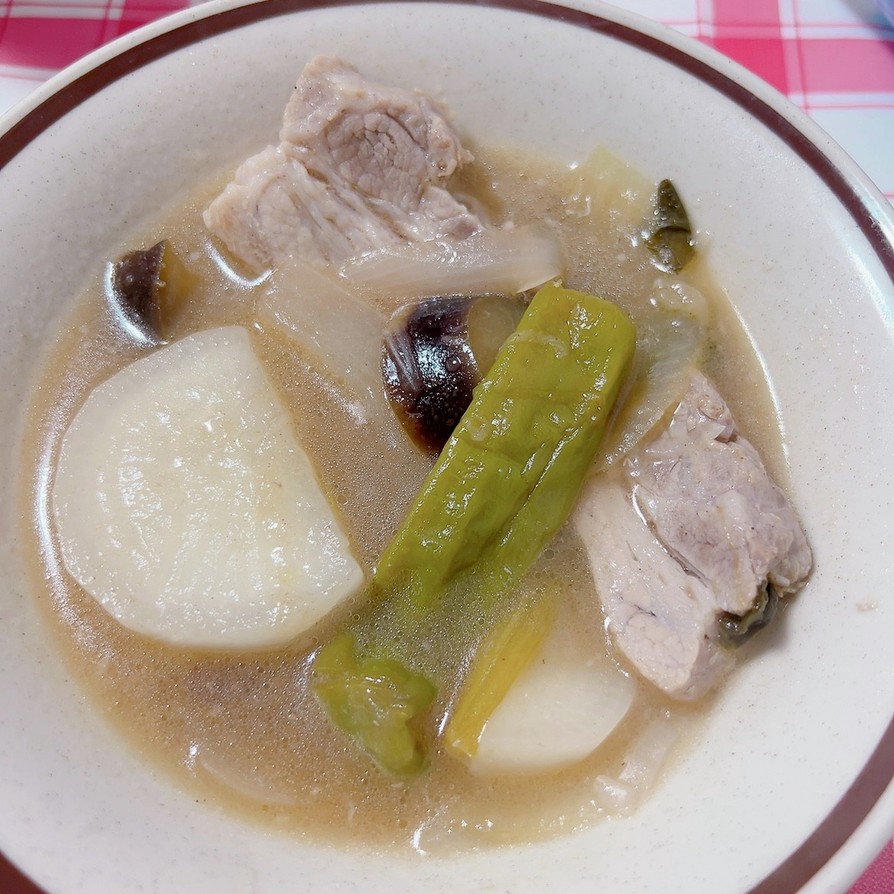 フィリピンのお袋の味！シニガンスープの画像