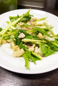 カシューナッツと水菜のサラダ