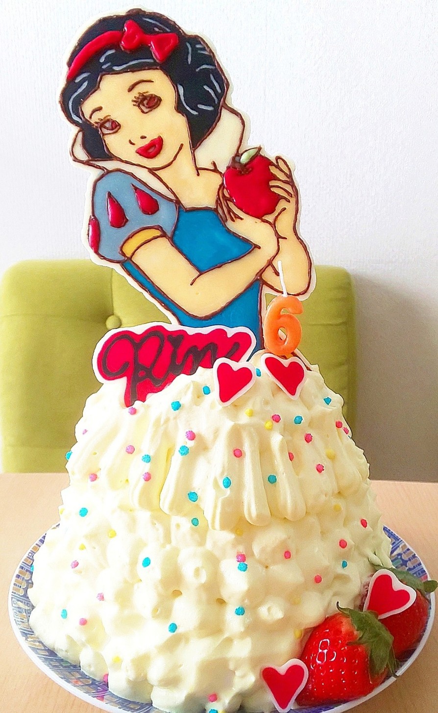 白雪姫 デコチョコ ドレスケーキの画像