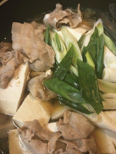 熱々　肉豆腐の写真