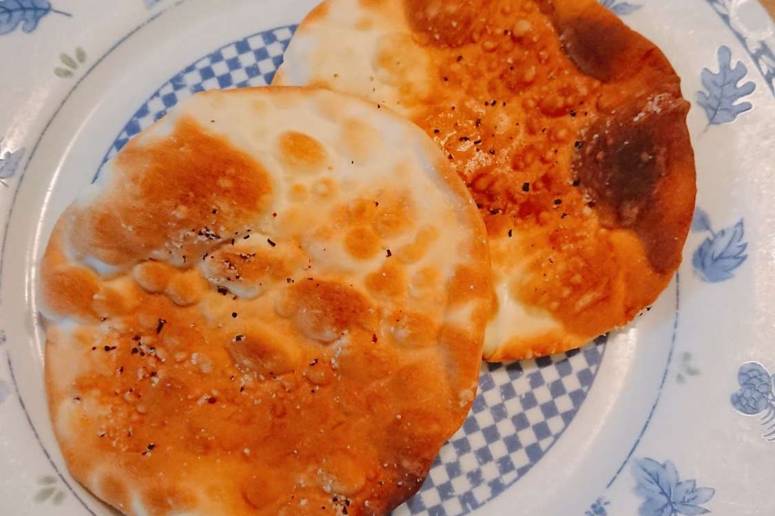 オリーブオイルせんべい レシピ 作り方 By ヒトピィ クックパッド 簡単おいしいみんなのレシピが379万品