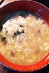 レトルトご飯で作る小豆粥(お餅入り)