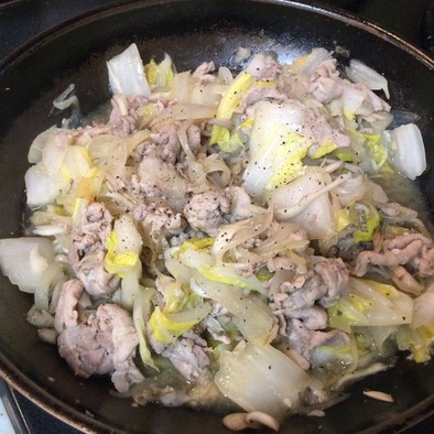 豚肉と白菜きのこの塩糀炒めの写真