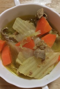 白菜と豚コマのカレー粉スープ