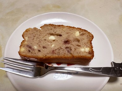 クリチーといちごジャムのパウンドケーキの写真