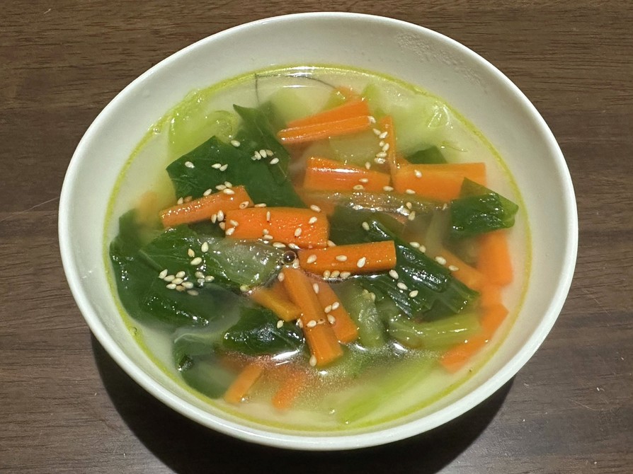青梗菜と人参の【白だしスープ】の画像