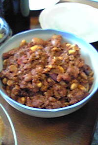タマネギ＆牛肉＆お豆たっぷりチリコンカン