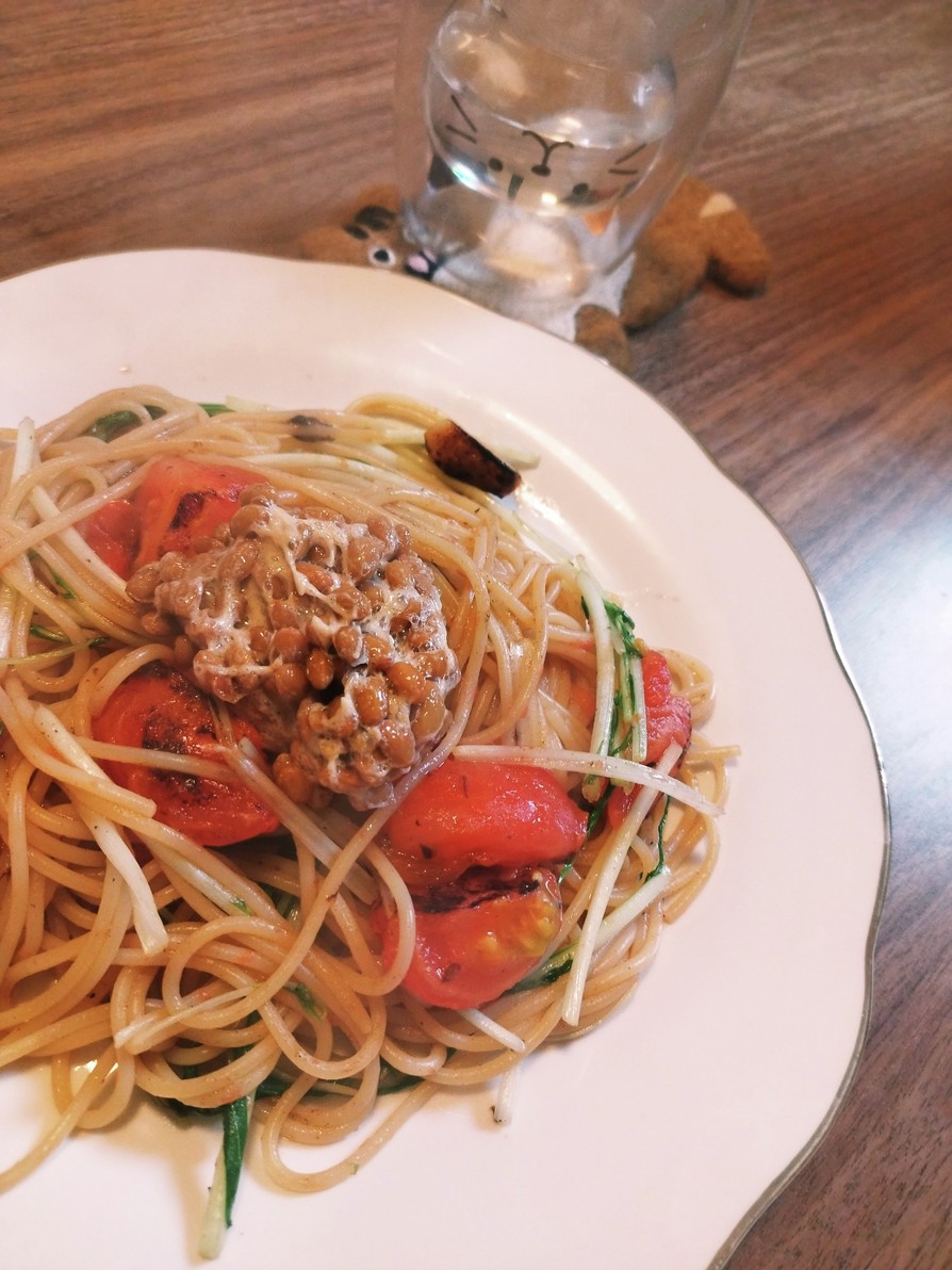 トマト水菜の納豆パスタの画像