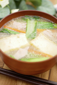 ツナと小松菜の味噌汁