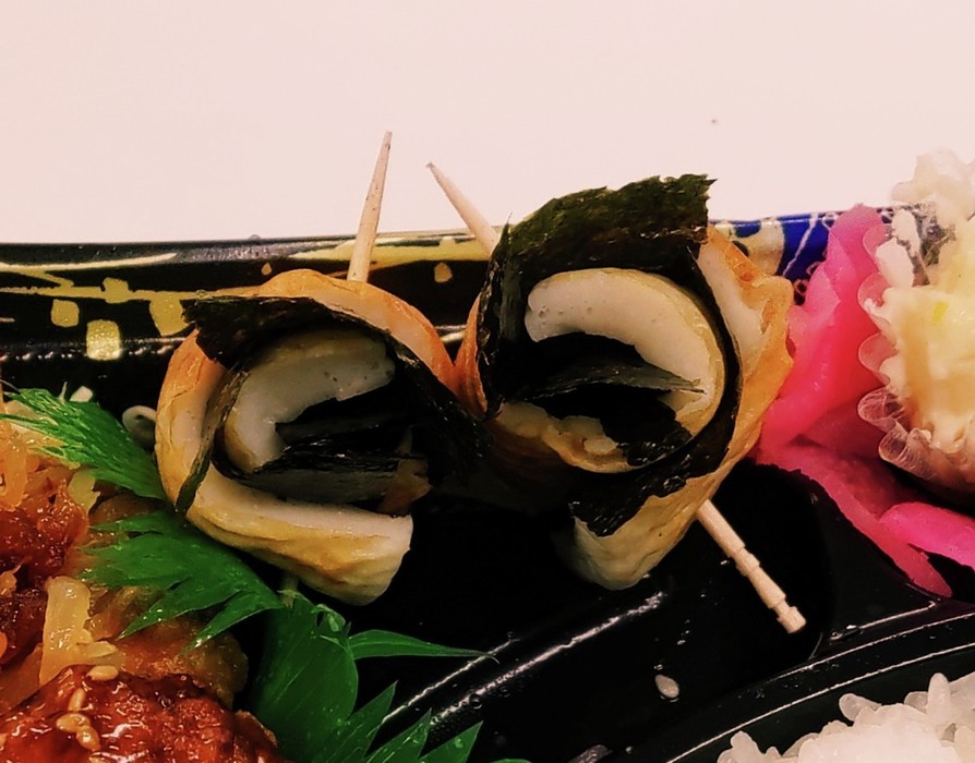 “くるくる15号竹輪に味付け海苔サンド”の画像