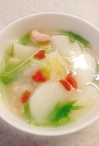 ［薬膳］山芋と鶏肉のスープ