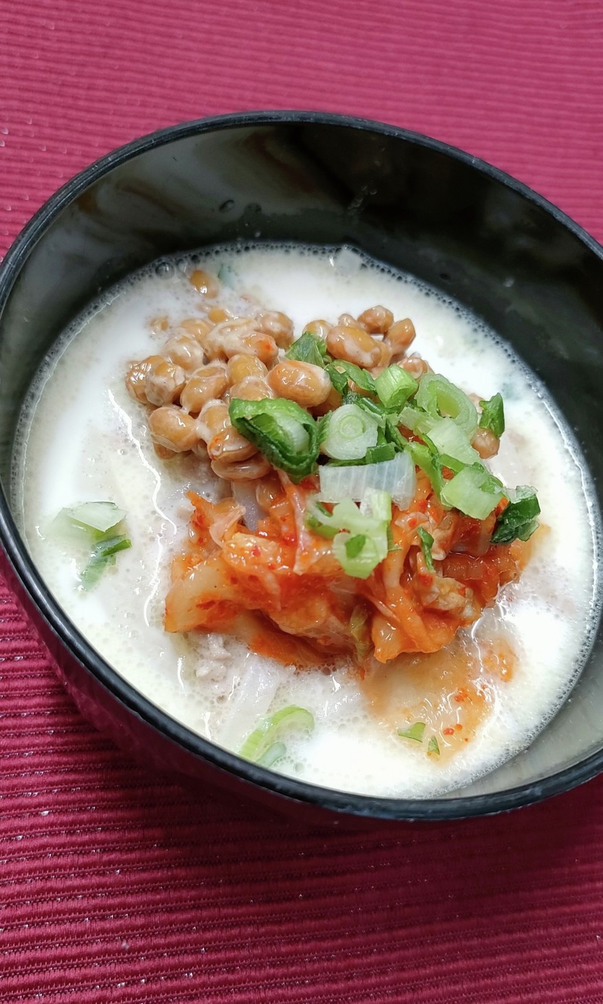 大根を食べるキムチ納豆スープ☆味噌豚骨風の画像