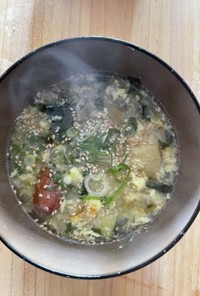 キャベツとソーセージ圧力鍋　卵スープ