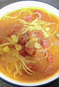 トマトとシーフードのスープスパ