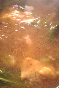 青梗菜と卵のピリ辛春雨あんかけスープ