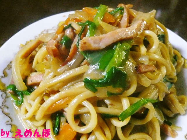 簡単 麺 レシピ 食べ物の写真