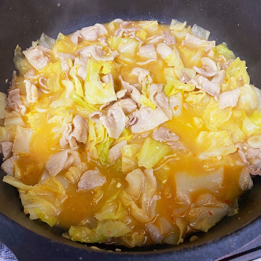 こくうま味噌スープの豚バラキャベツ煮込みの画像