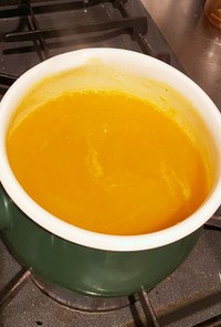 栄養満点！キャロットジンジャースープ