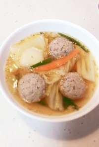 白菜の肉団子スープ