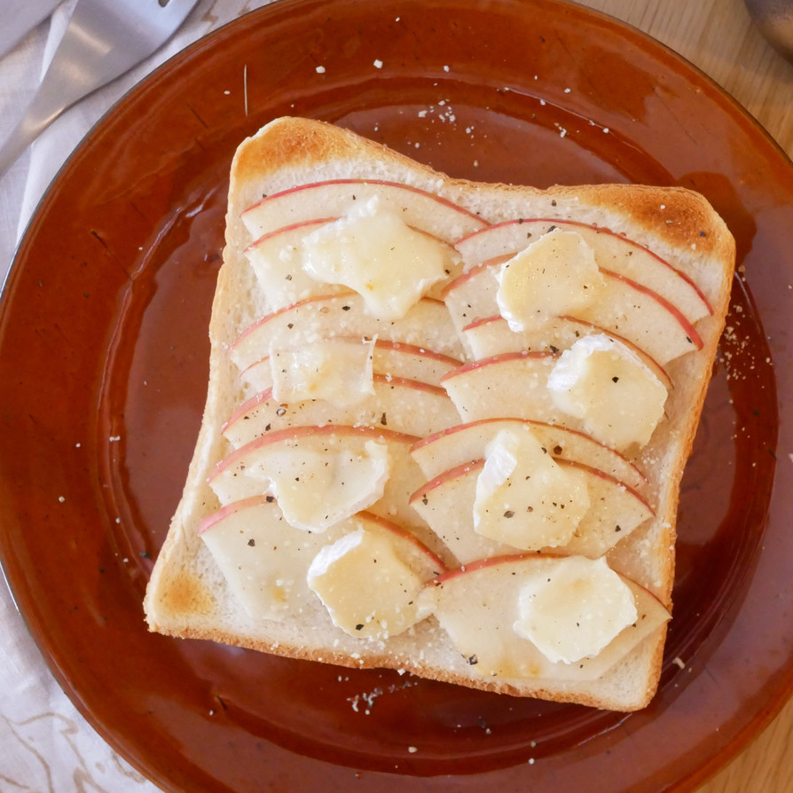 りんごのチーズハニートーストの画像