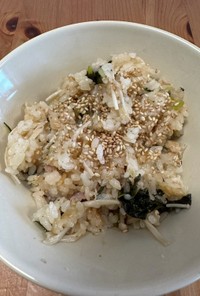 ツナ、小松菜、えのきの炊き込みご飯