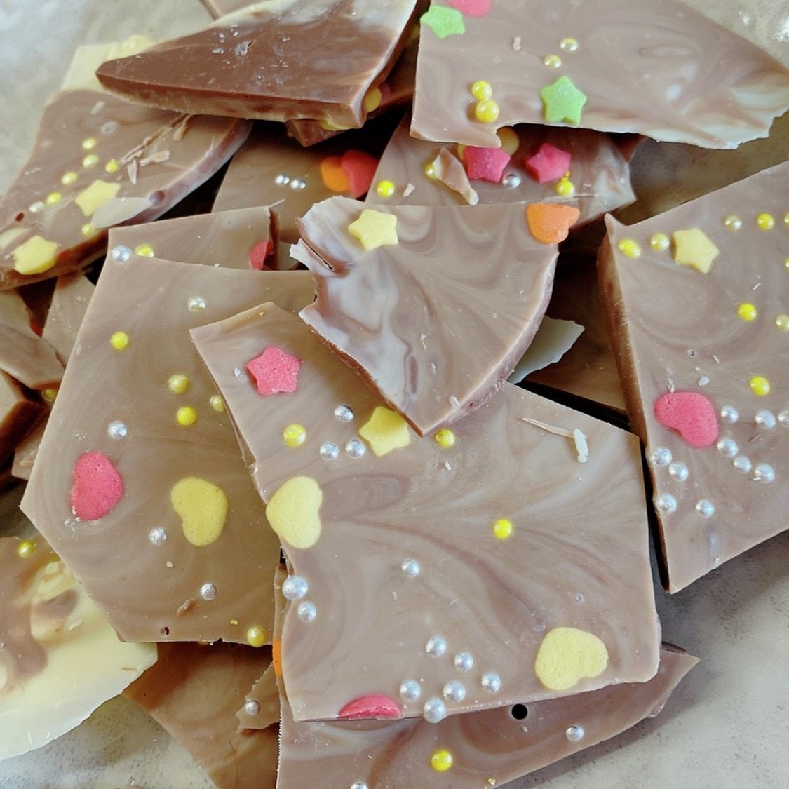 プレゼントに♡簡単割れマーブルチョコ