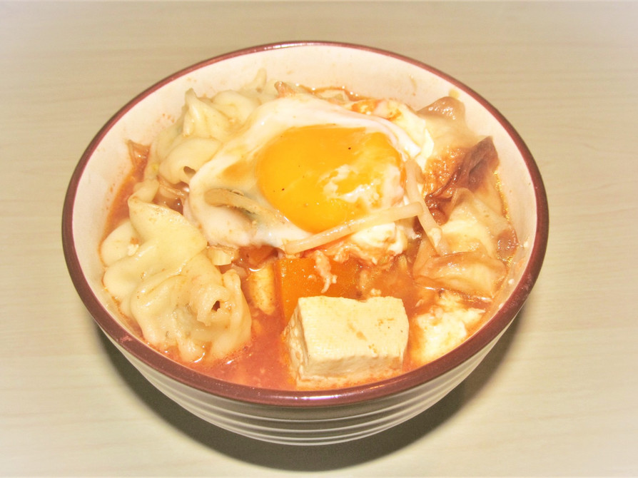 「トマトチキン鍋」の画像