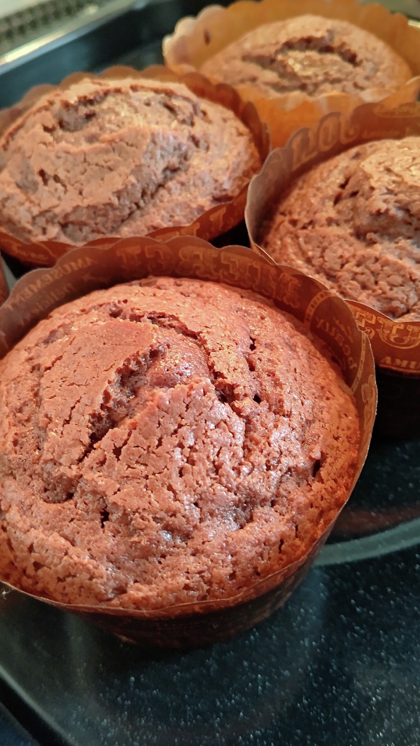 パンプキンフィリング入りチョコレートカップケーキのレシピ