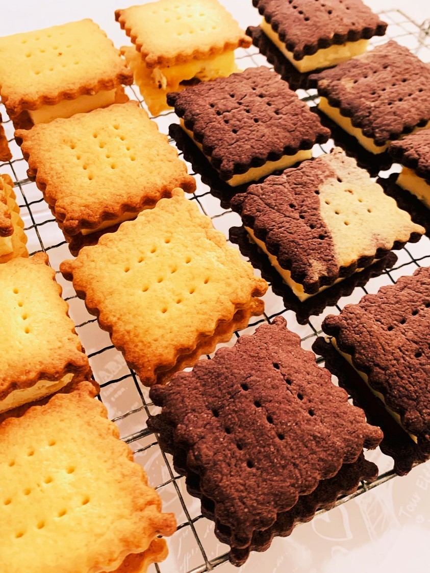 ベイクドチーズケーキのクッキーサンド♡の画像