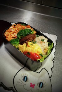 ガリバタライス＆オムナポリタン弁当！