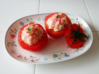トマトのポテサラ詰め（野菜肉詰めドリラーの画像
