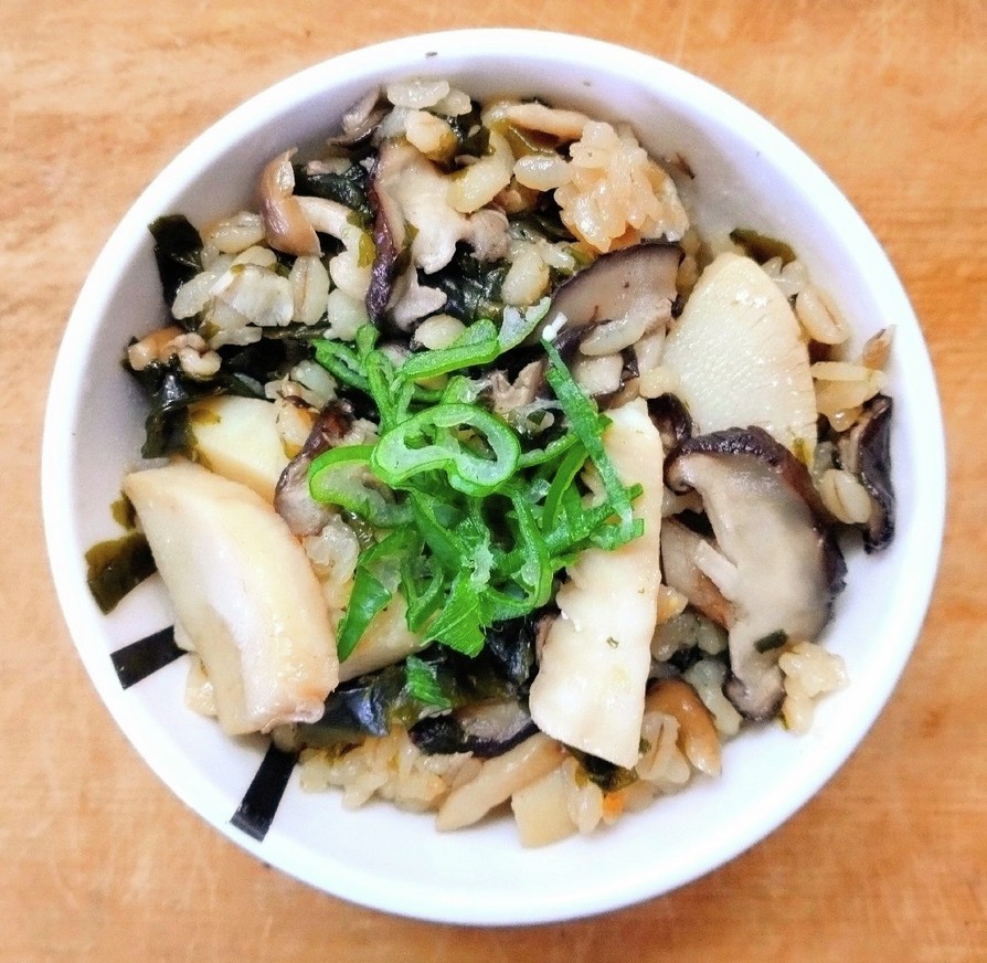 簡単 筍と ワカメ 椎茸の炊き込みご飯❀の画像