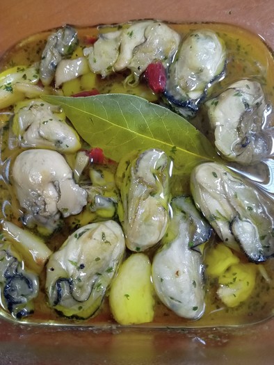 牡蠣のオリーブオイル漬けの写真